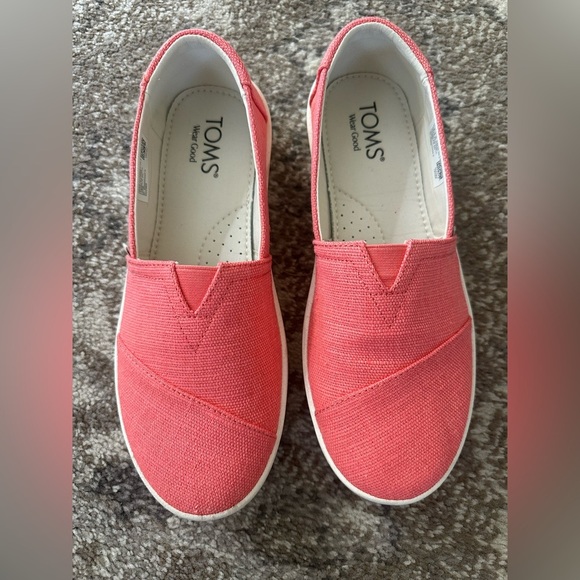 Verona Coral Slip On Sneaker size 8 - Picture 3 of 5